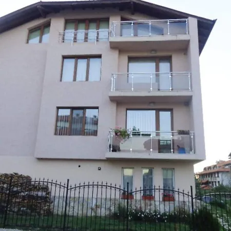 радост Apartman *